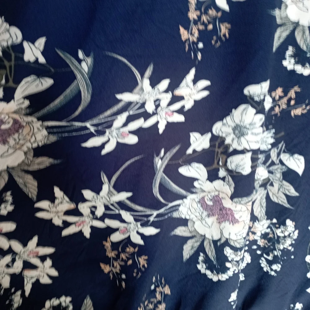 🧿🧿🧿 Shein Navy Floral Jersey Sweatshirt - Picture 14 of 15